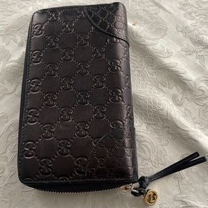 GG wallet originally.
